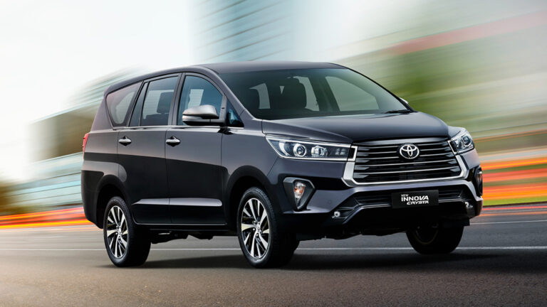 Toyota Innova crysta gx plus: आपके कंफर्ट और सेफ्टी की जिम्मेदारी लेने के लिए आ गई इनोवा की नई क्रिस्टा जीएस प्लस